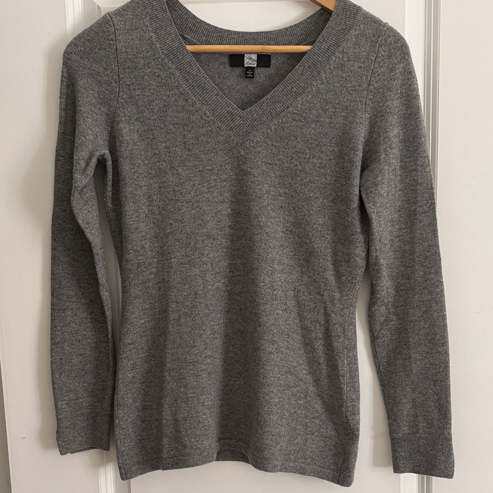 Saks Fifth Avenue Gray V-Neck Sweater